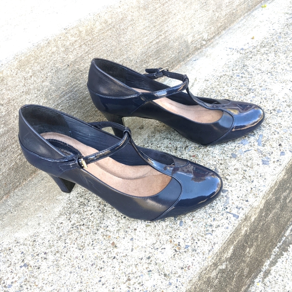GIANI BERNINI Round ToeStrap Toe Pumps SZ 10